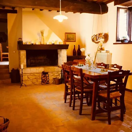 La Campanella Oda ve Kahvaltı Giano dellʼUmbria